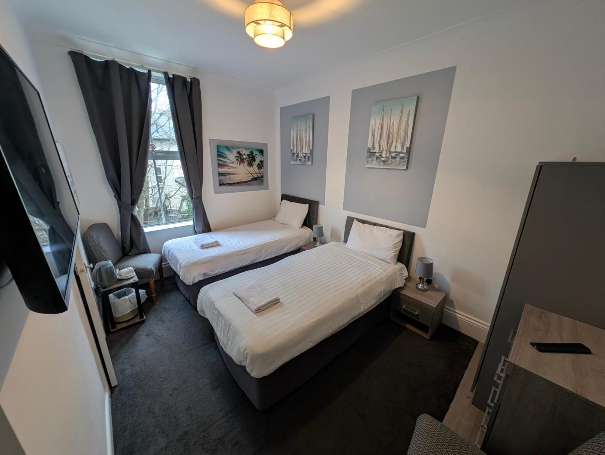 Cecil Court Hotel Bournemouth Ngoại thất bức ảnh